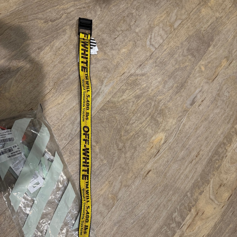 Off-white belt